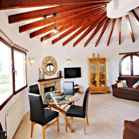 Villa Aaron *