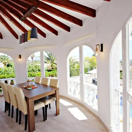 Aaron Villa Calpe